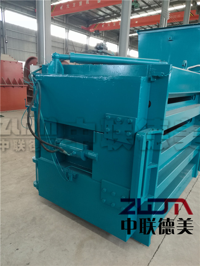 帶門(mén)打包機(jī) 帶門(mén)打包機(jī)