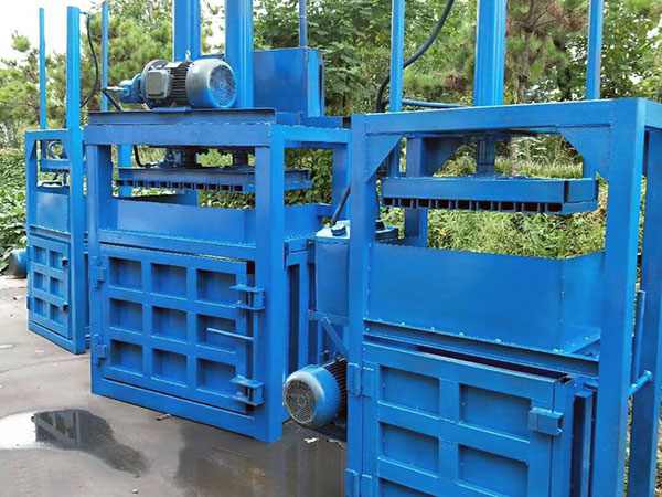 麥秸打包機(jī)